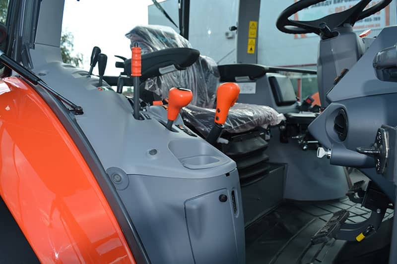 трактор KUBOTA M5112 